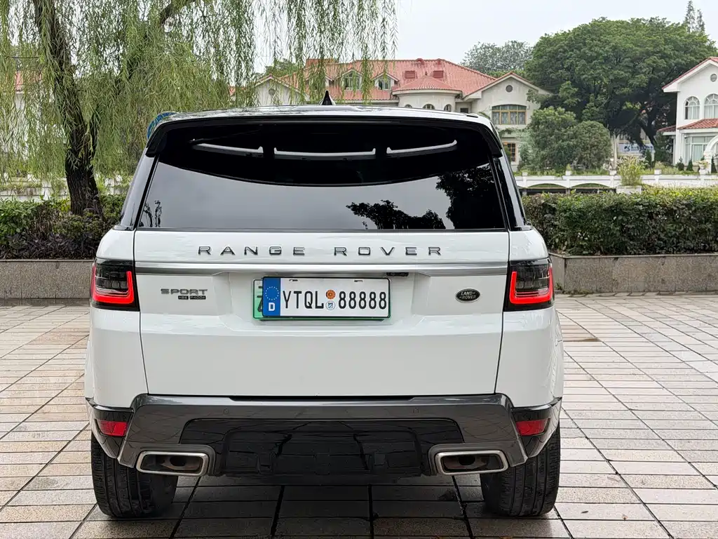 Land Rover Sport PHEV — фото 6