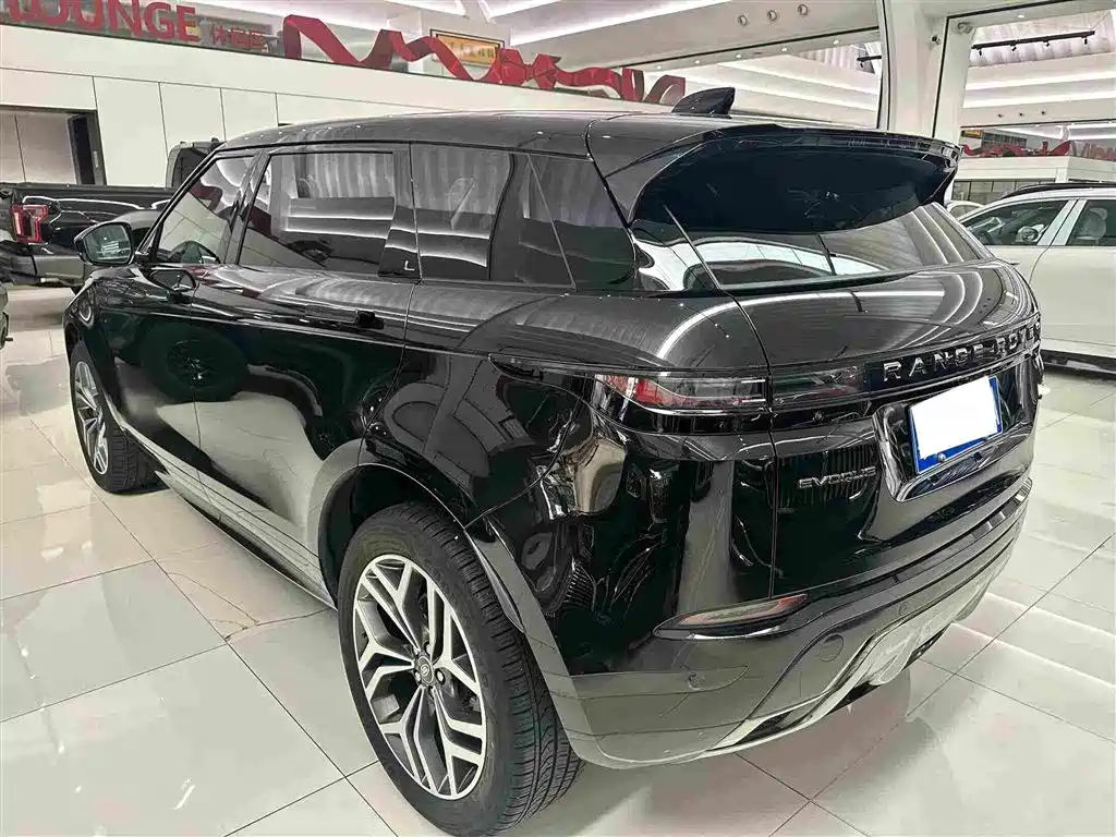 Land Rover Evoque — фото 17
