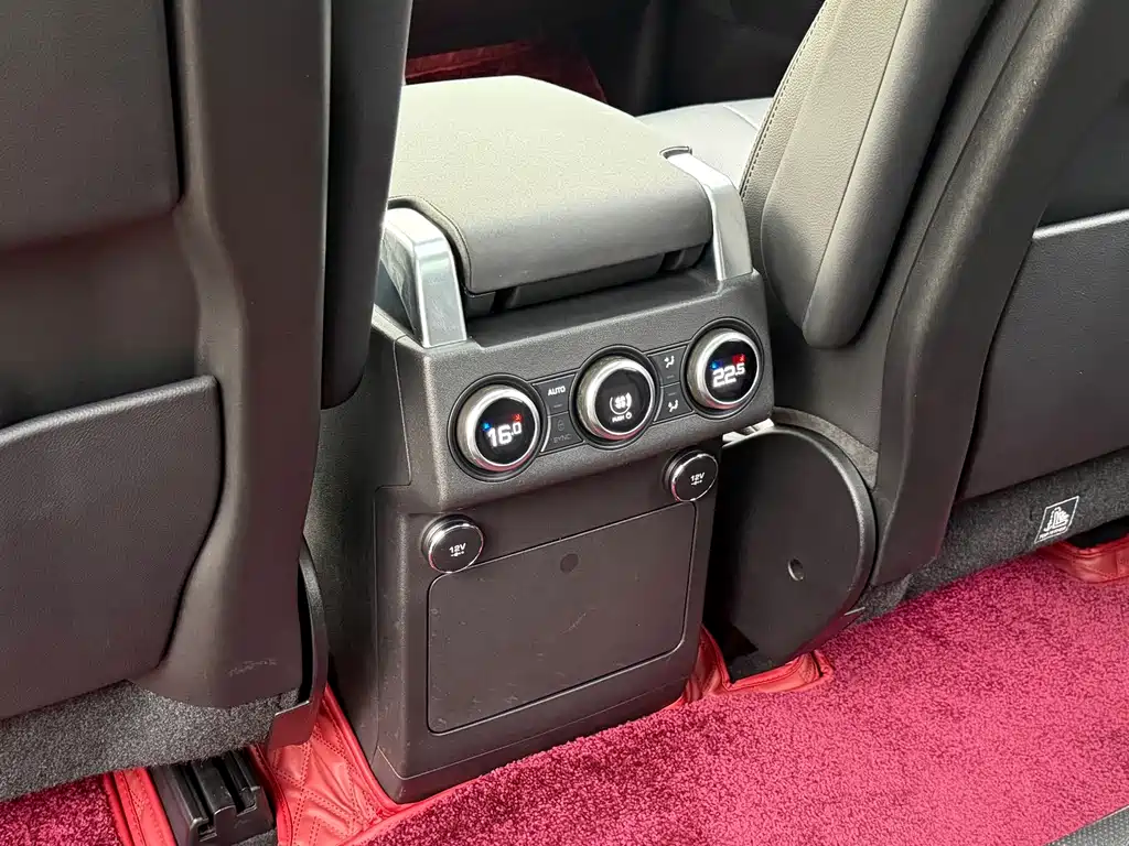 Land Rover Discovery — фото 19