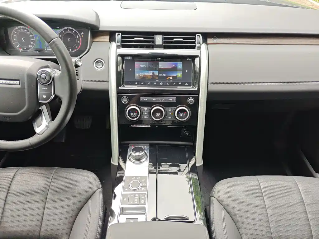Land Rover Discovery — фото 15