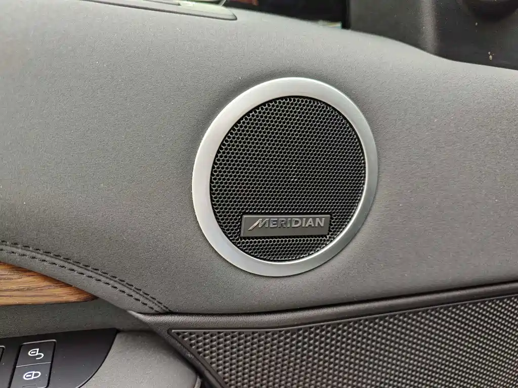 Land Rover Discovery — фото 19