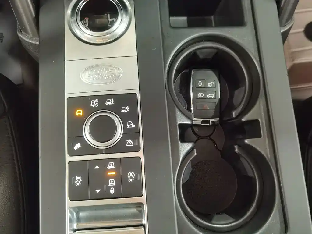 Land Rover Discovery — фото 10