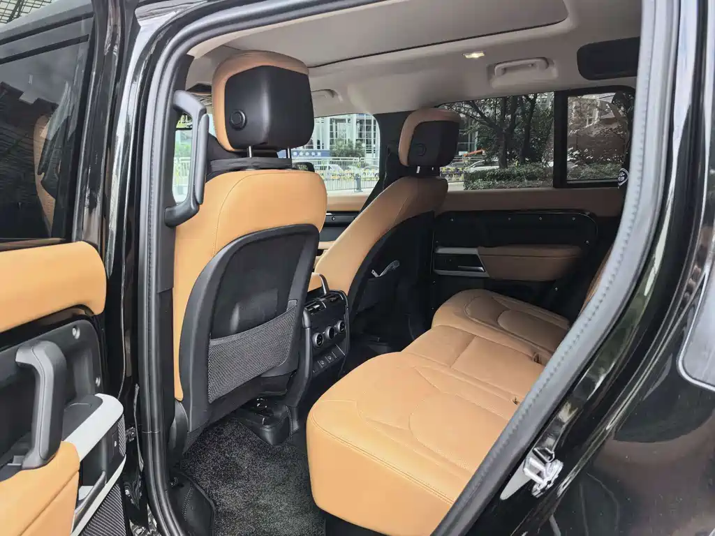 Land Rover Defender — фото 4