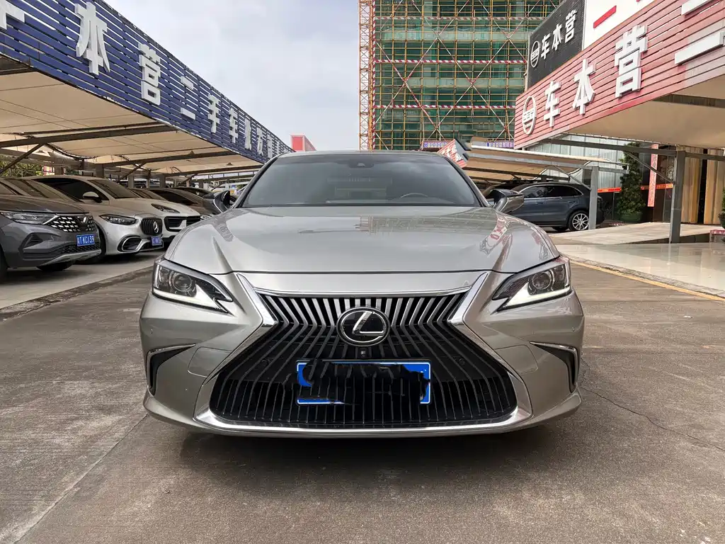 Lexus ES — фото 2