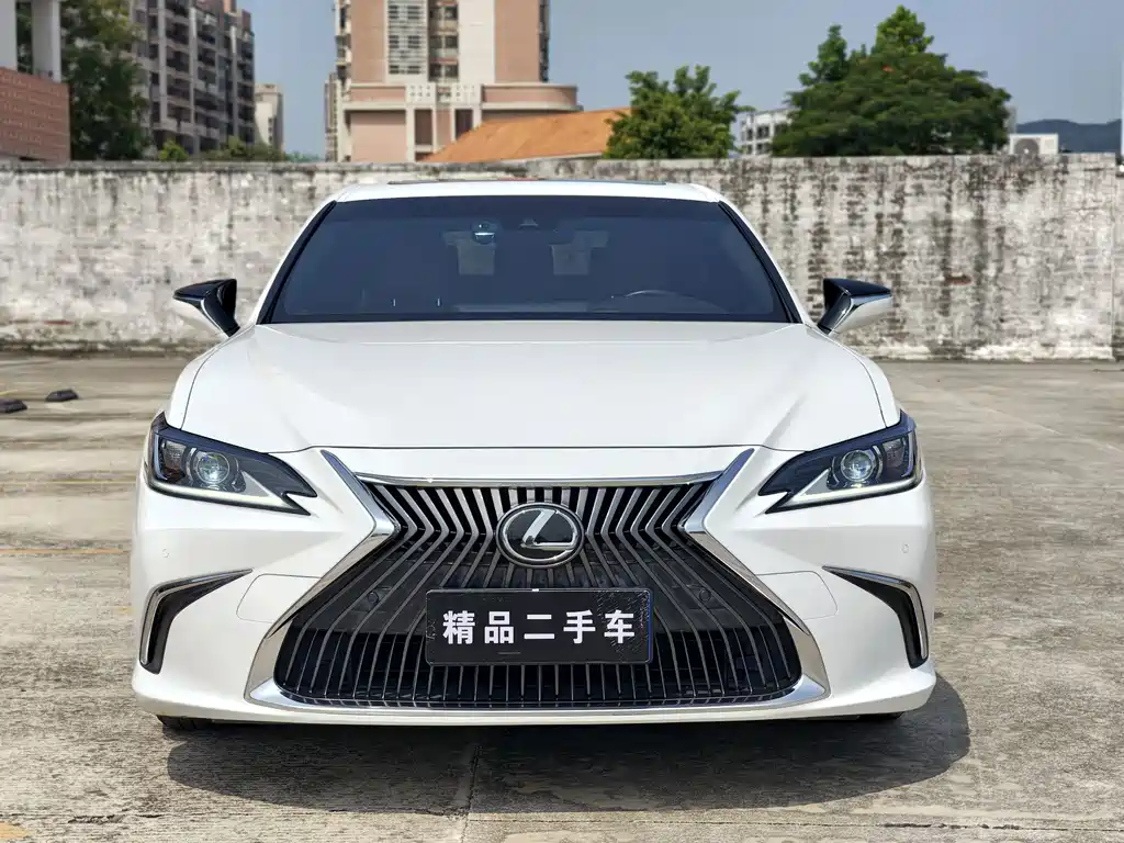 Lexus ES — фото 2