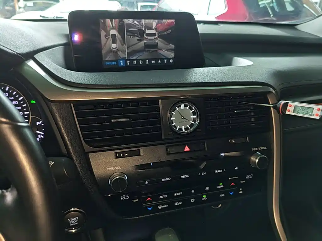 Lexus RX — фото 13