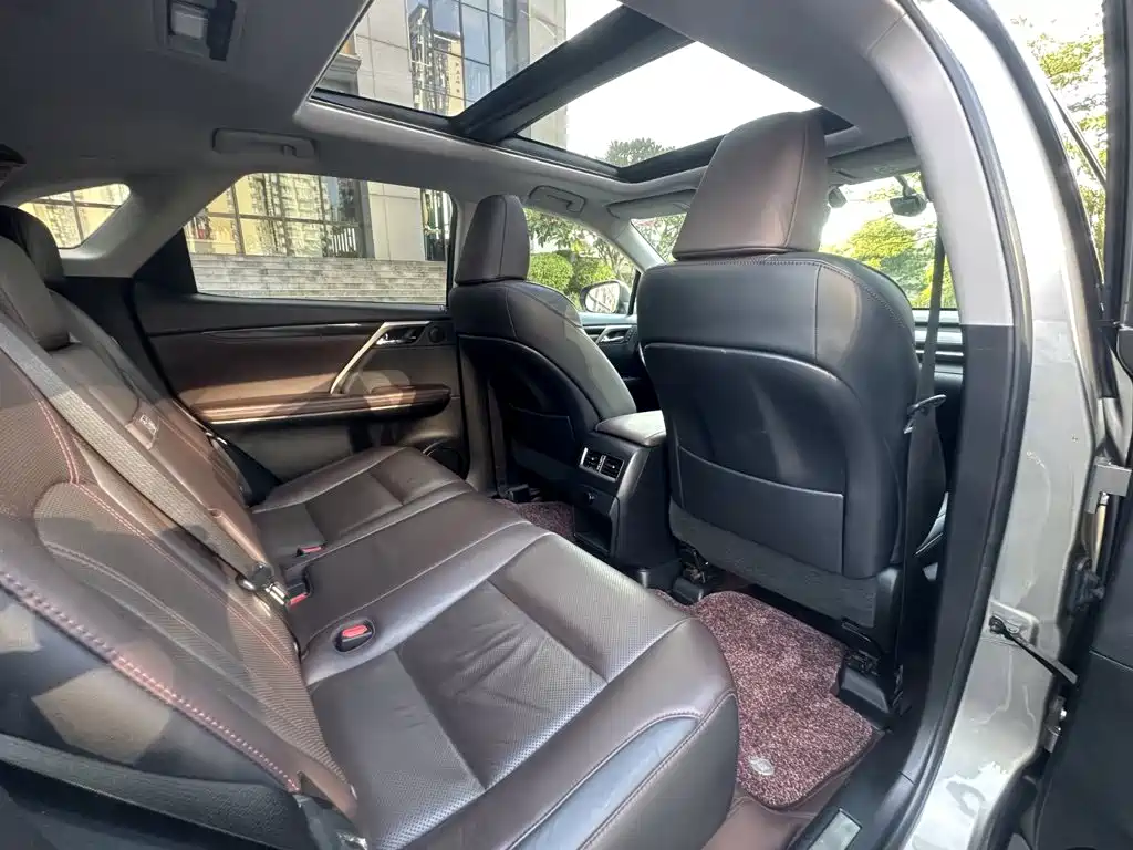 Lexus RX — фото 14