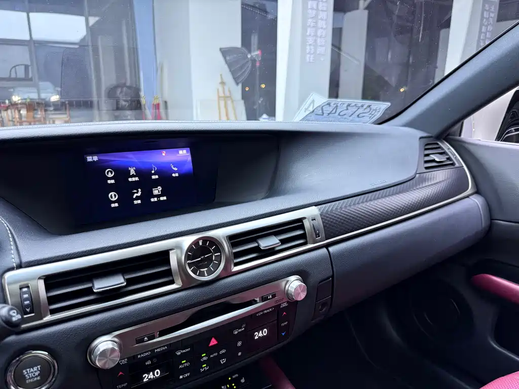 Lexus GS — фото 23