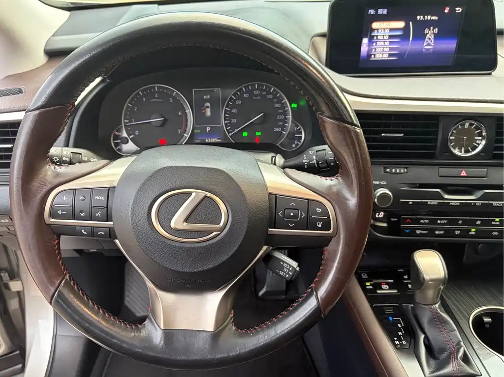 Lexus RX — фото 13