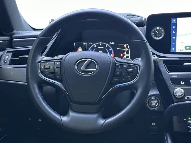 Lexus ES — фото 11
