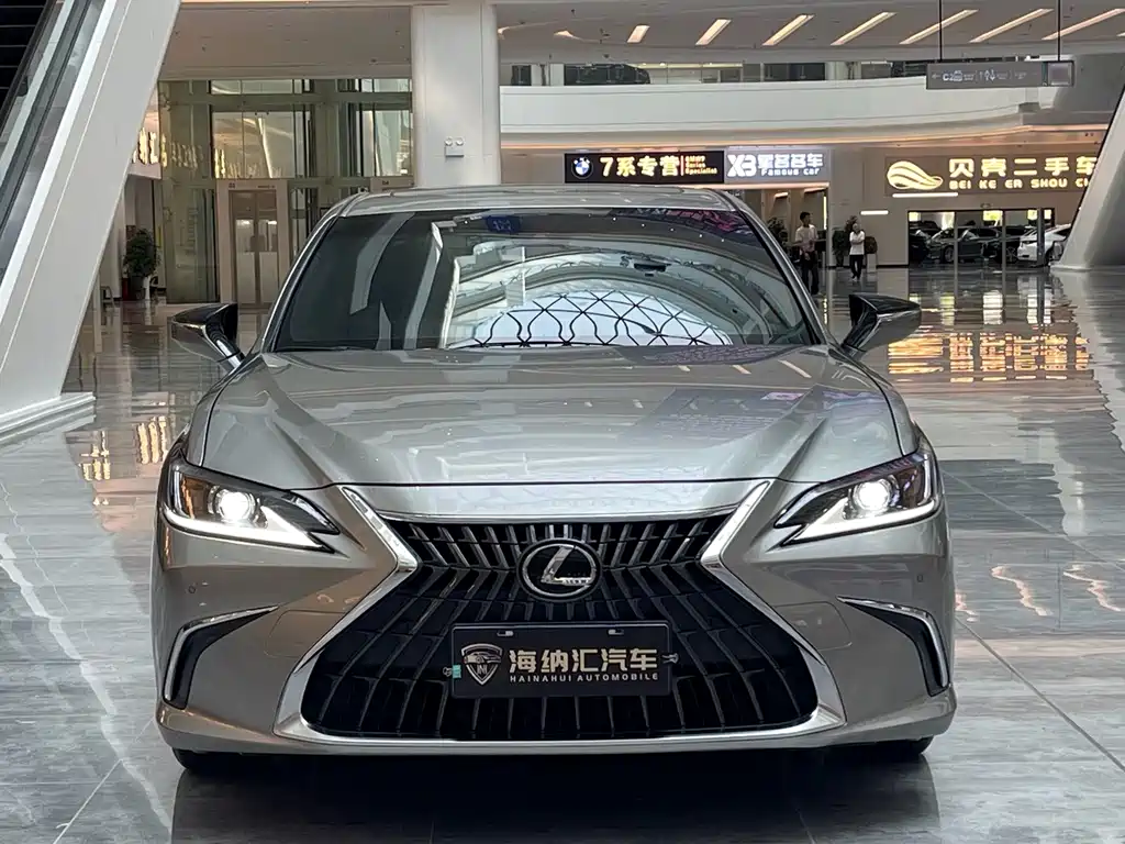 Lexus ES — фото 2