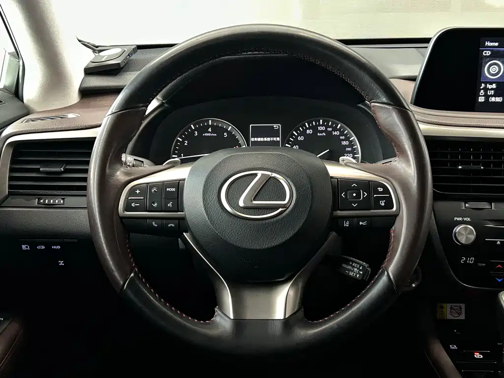 Lexus RX — фото 17