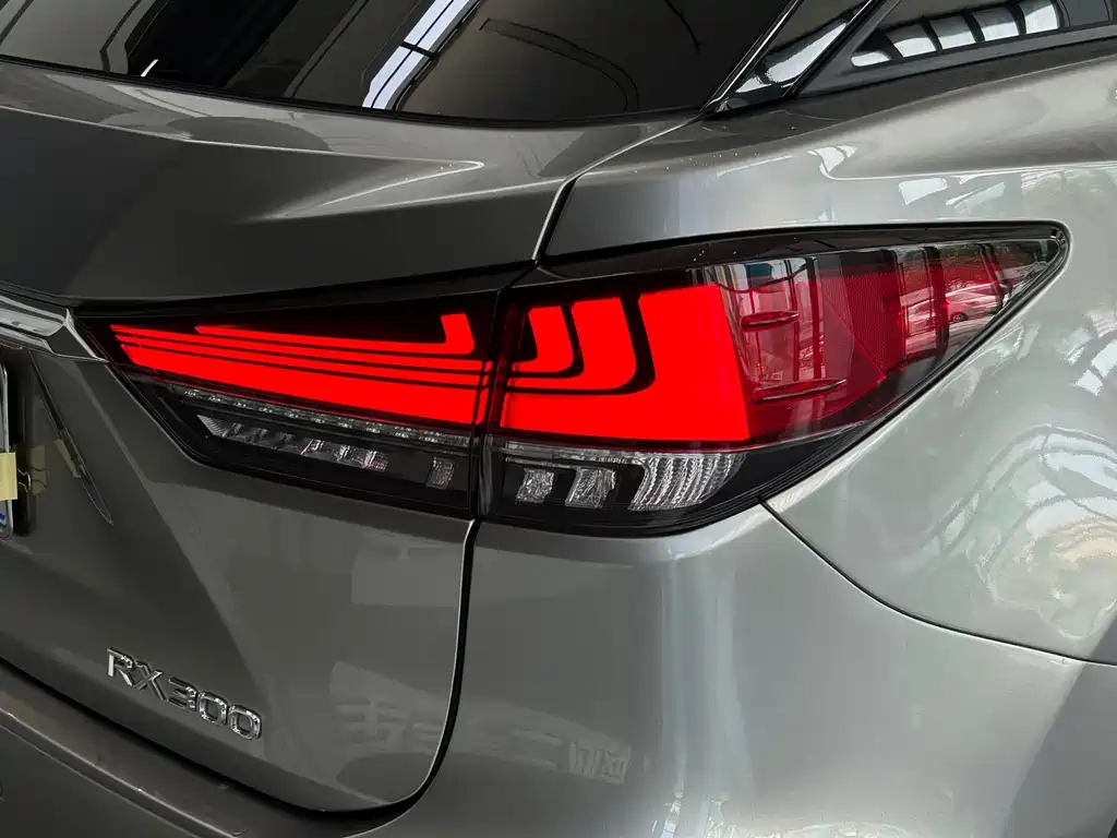 Lexus RX — фото 23