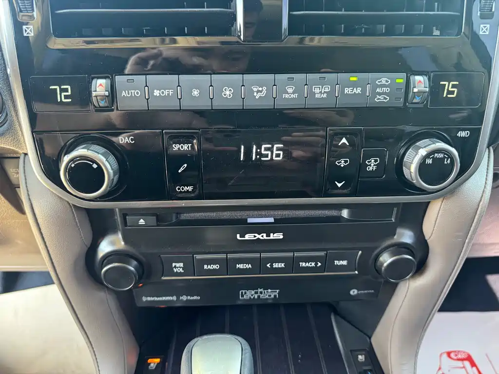 Lexus GX — фото 14
