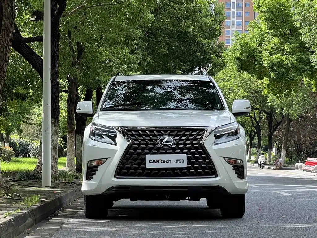 Lexus GX — фото 2
