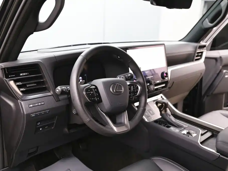Lexus GX — фото 13