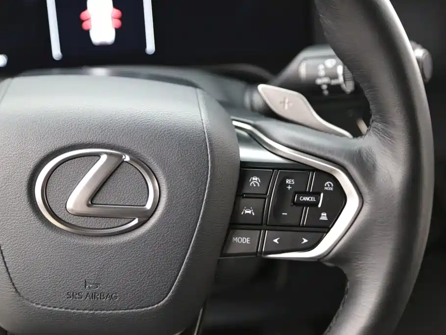 Lexus GX — фото 17