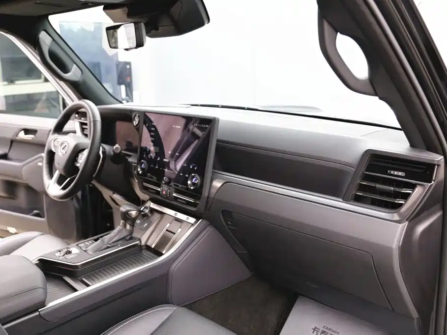 Lexus GX — фото 21