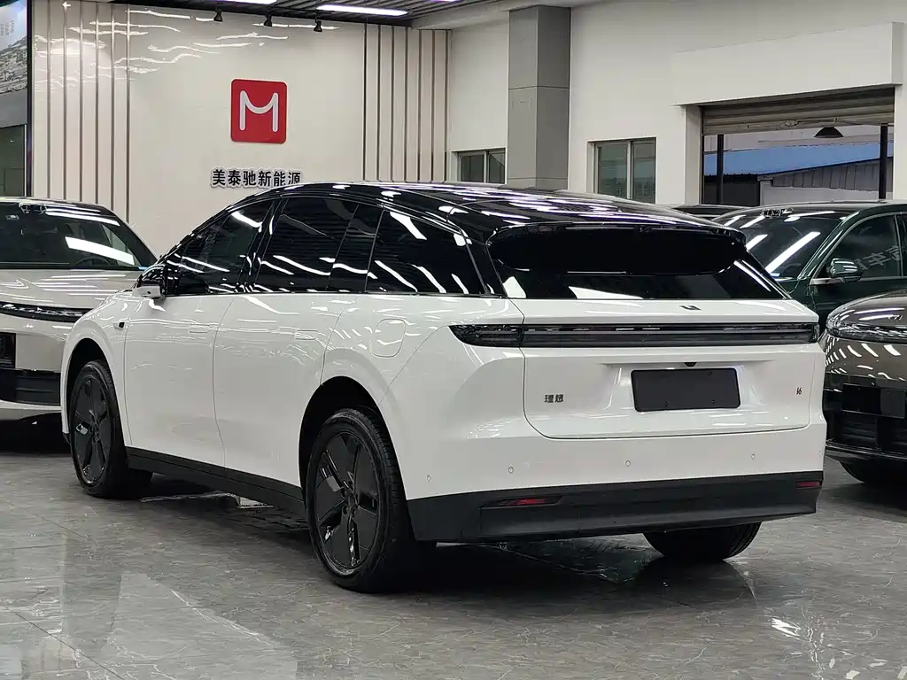 Li Auto Li i6 — фото 14