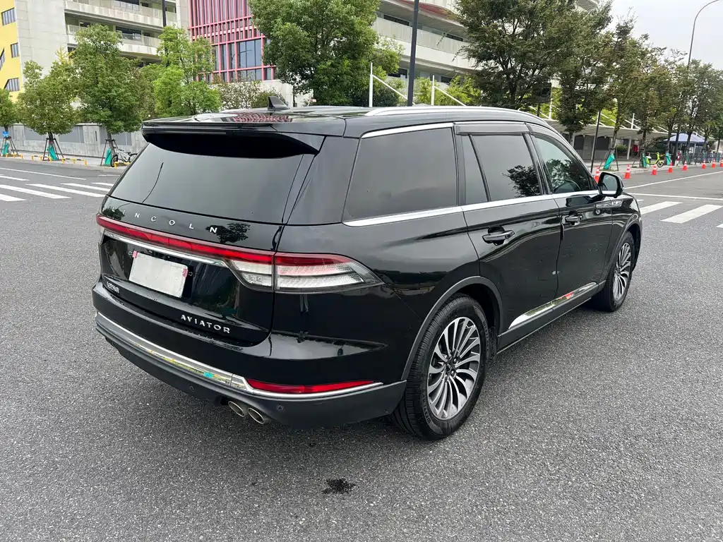 Lincoln Aviator — фото 6