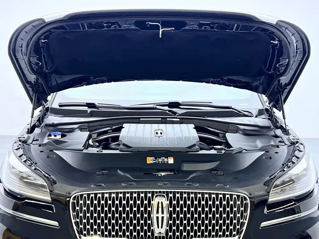 Lincoln Aviator — фото 11