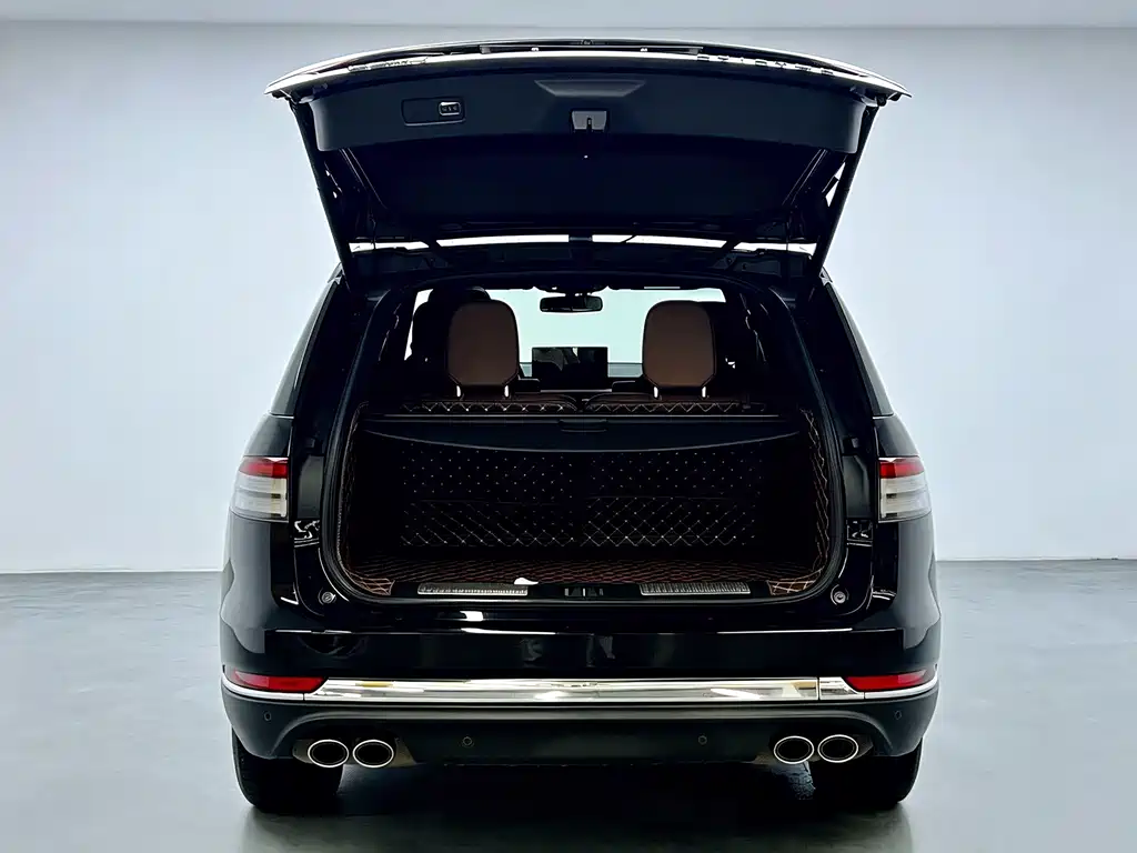 Lincoln Aviator — фото 10