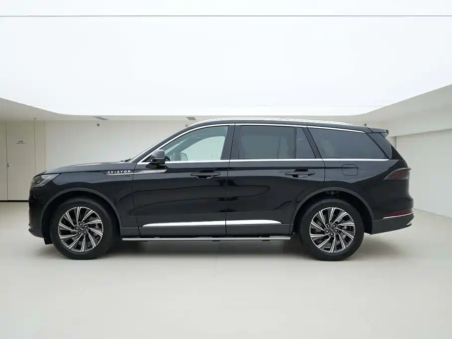 Lincoln Aviator — фото 3