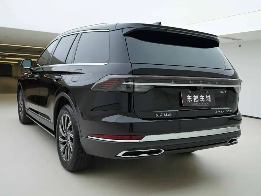 Lincoln Aviator — фото 5
