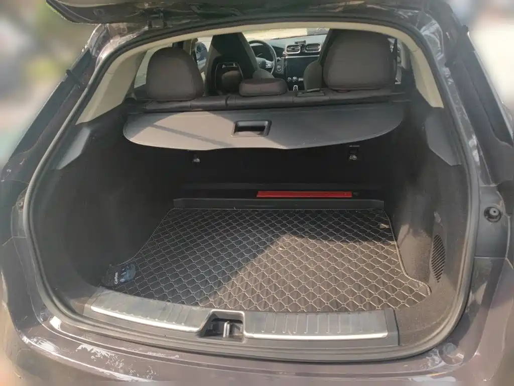 Lynk & Co 02 — фото 10