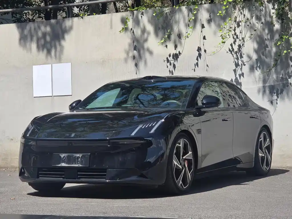 Lynk & Co Z10