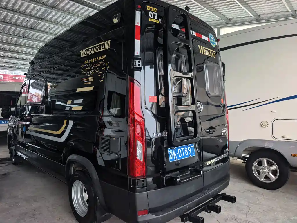 MAXUS V90 RV — фото 10