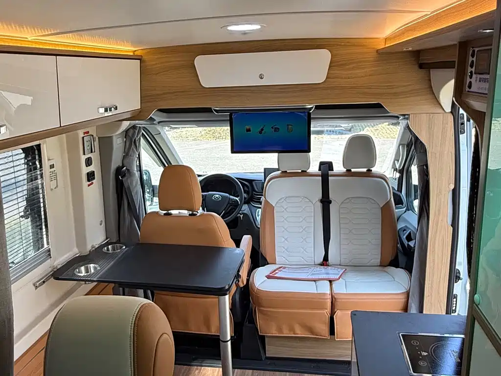 MAXUS V90 RV — фото 21