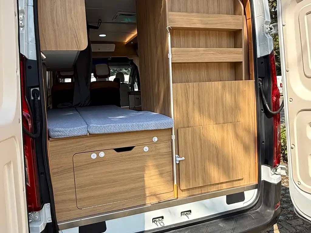 MAXUS V90 RV — фото 23