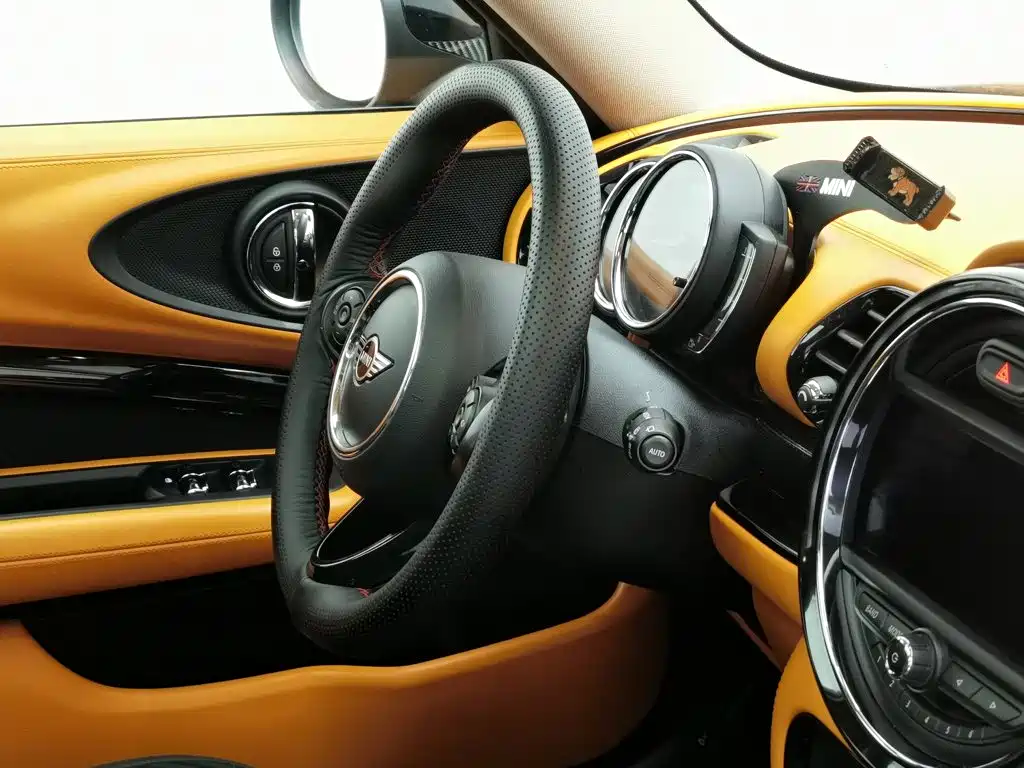 MINI Mini Clubman — фото 22