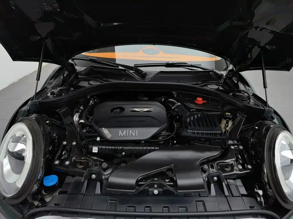 MINI Mini Clubman — фото 6