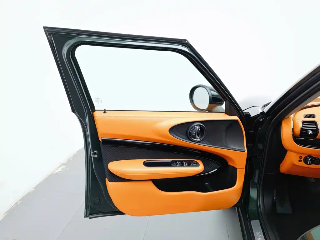 MINI Mini Clubman — фото 8