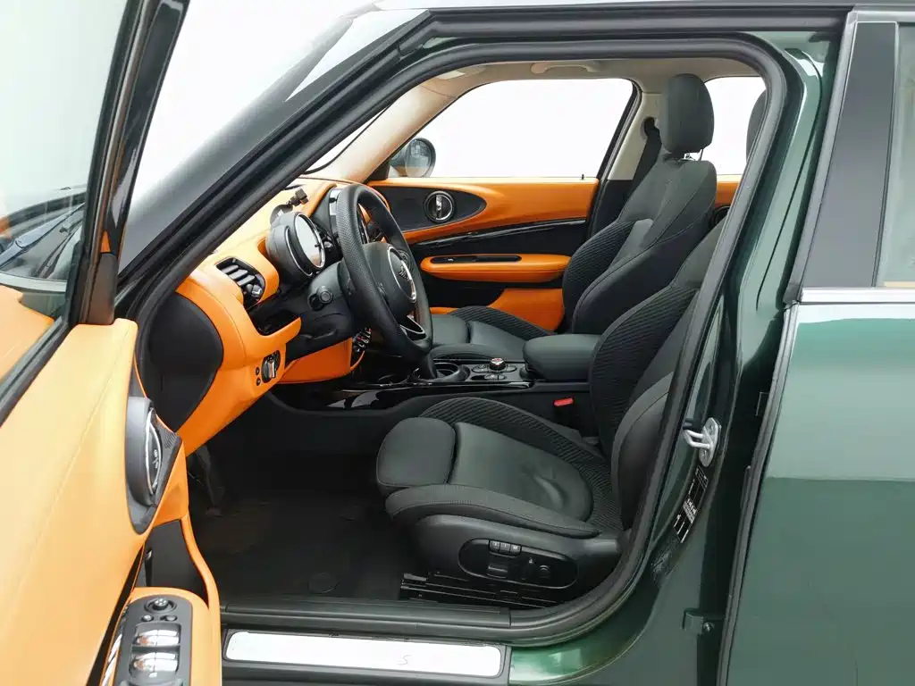 MINI Mini Clubman — фото 10