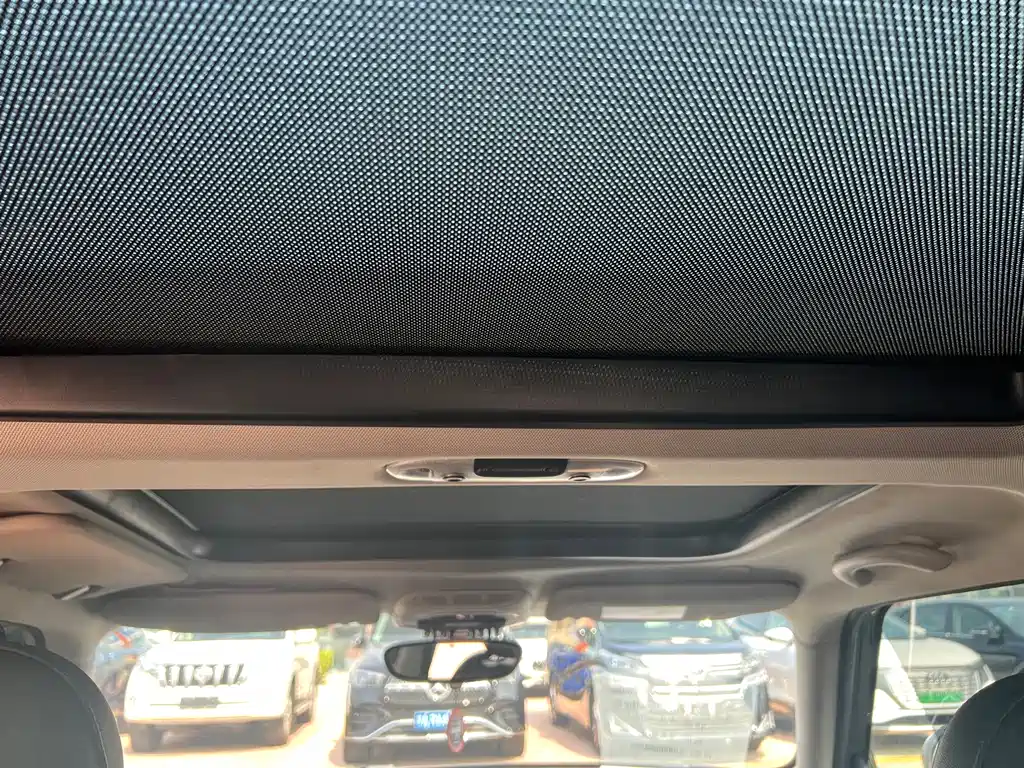 MINI Mini Clubman — фото 11