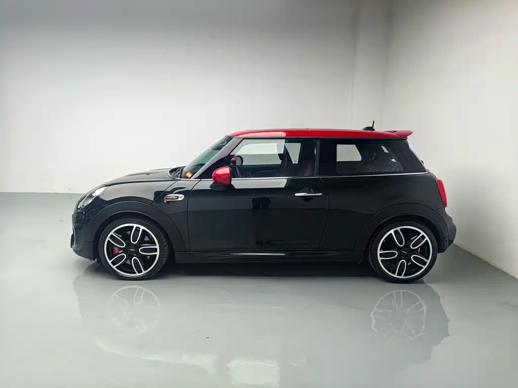 MINI Mini JCW — фото 4