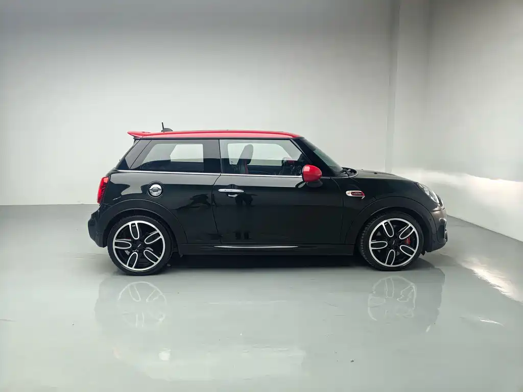MINI Mini JCW — фото 5