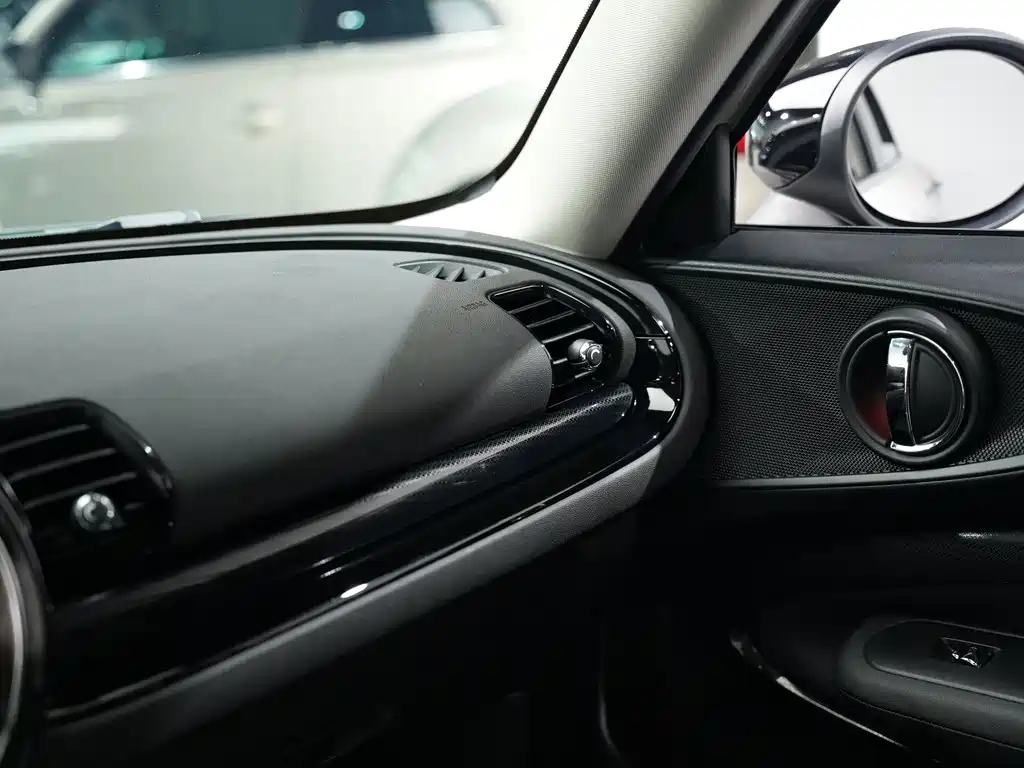 MINI Mini Clubman — фото 15