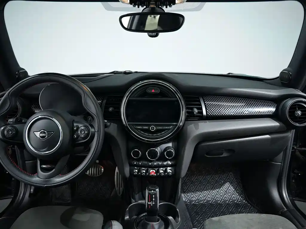 MINI Mini JCW — фото 8