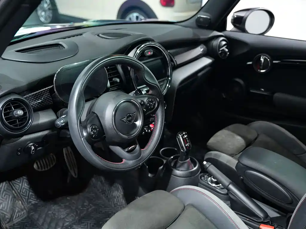 MINI Mini JCW — фото 9