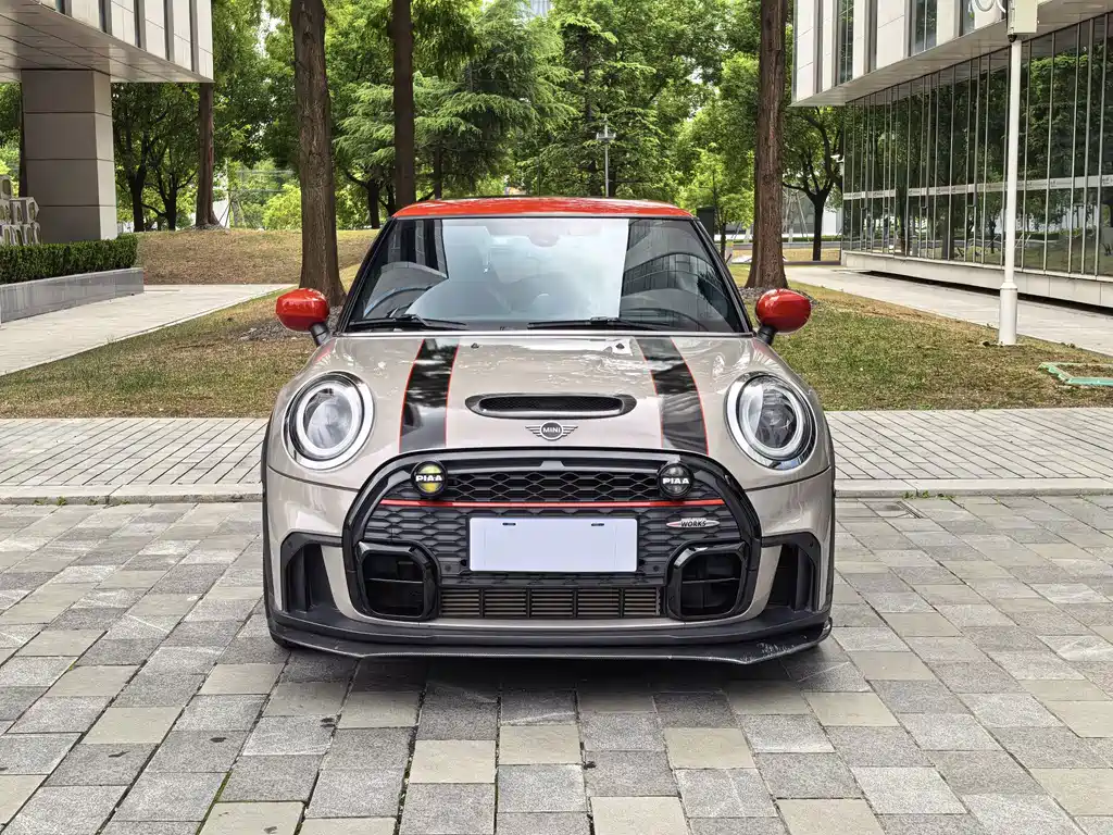 MINI Mini JCW — фото 2
