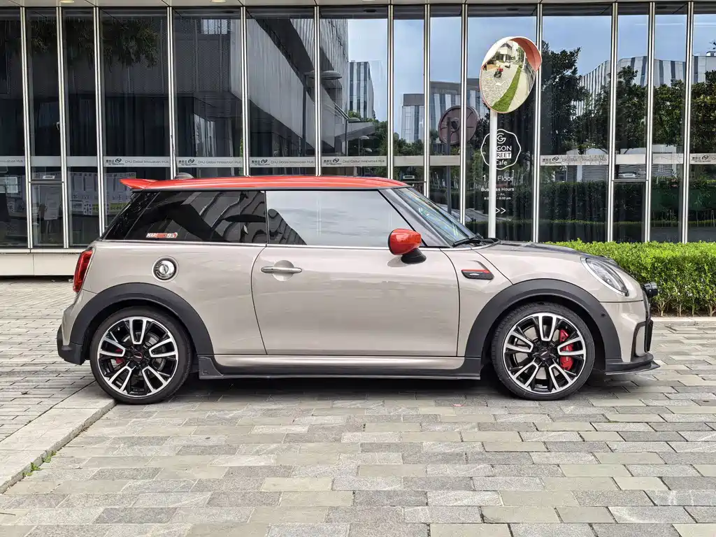 MINI Mini JCW — фото 4