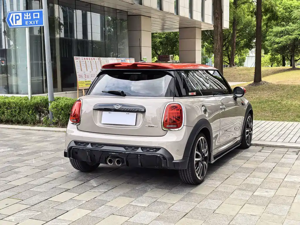 MINI Mini JCW — фото 36