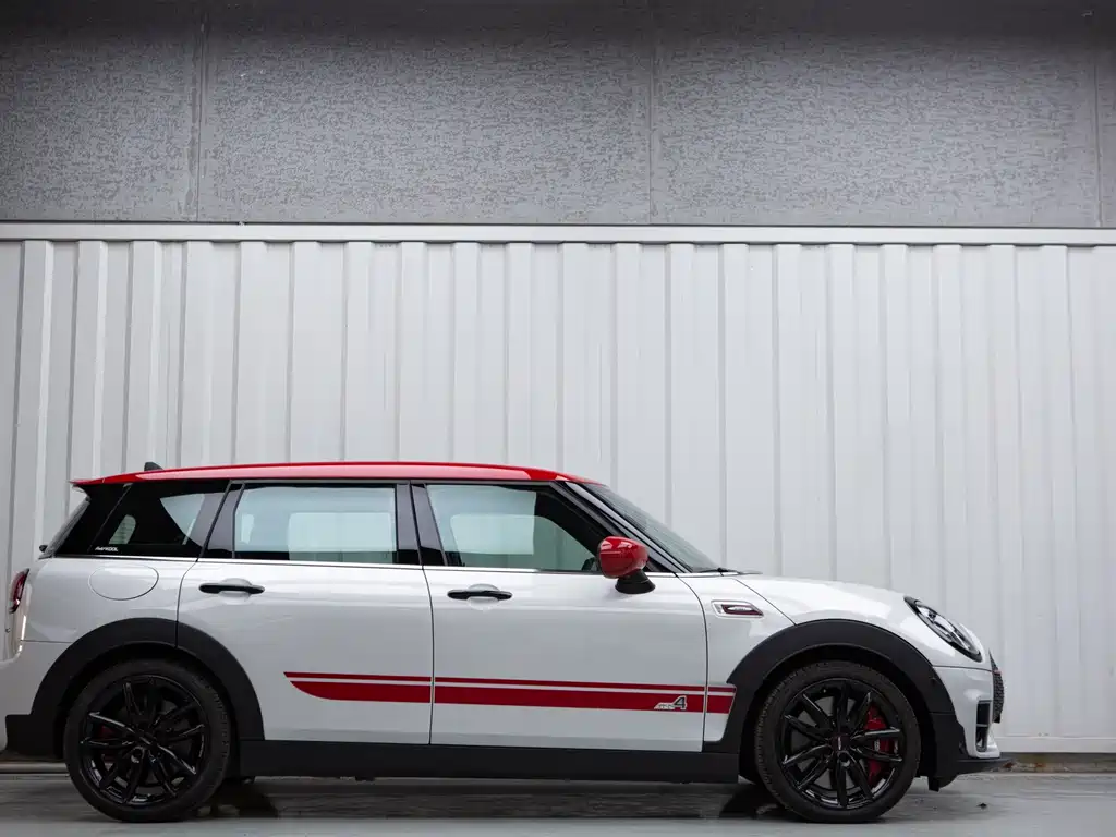 MINI Mini JCW Clubman — фото 4