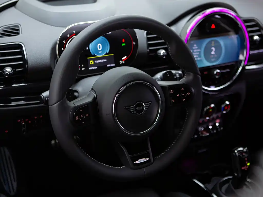 MINI Mini JCW Clubman — фото 10
