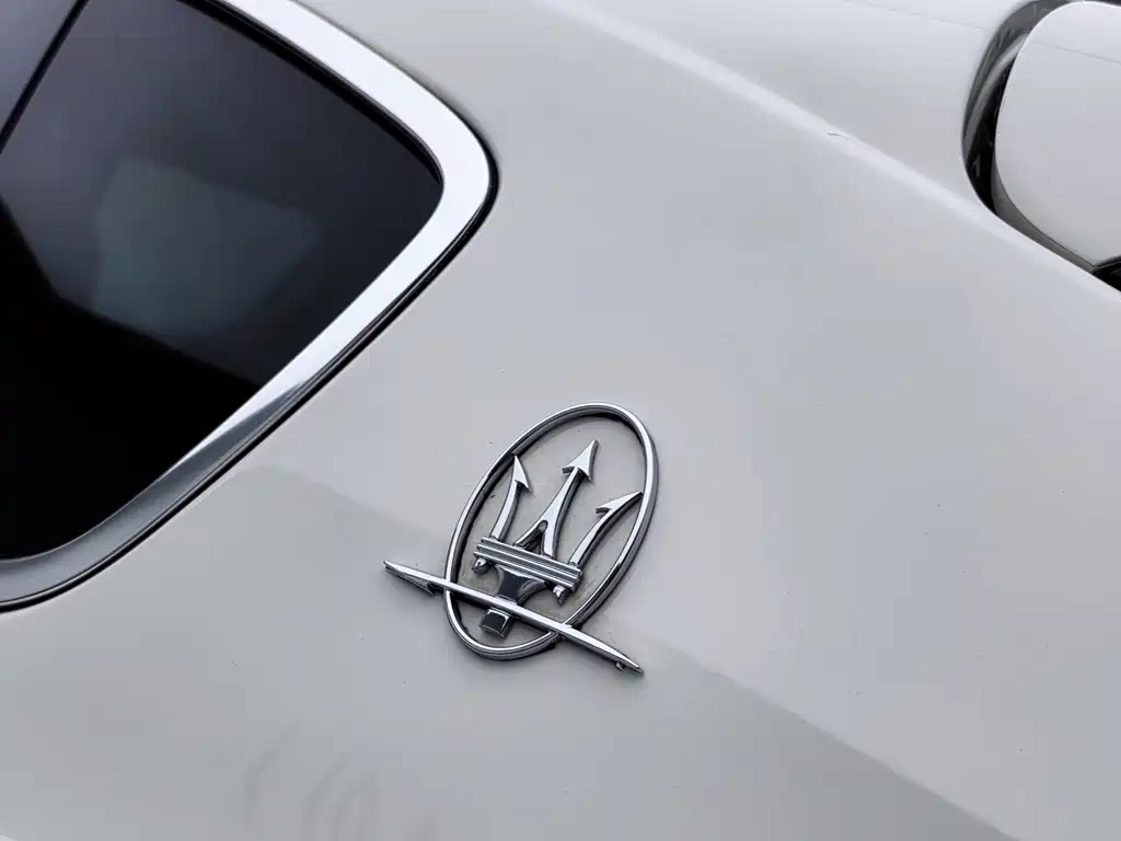 Maserati Levante — фото 25