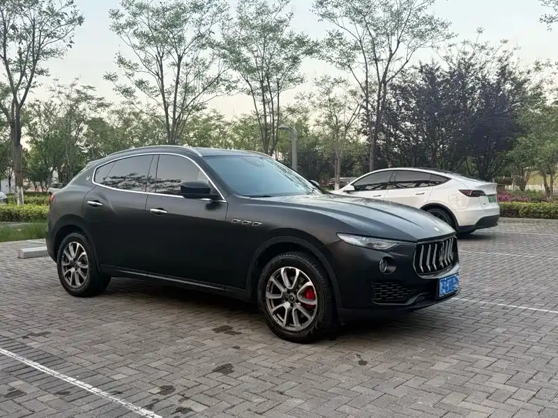Maserati Levante — фото 2